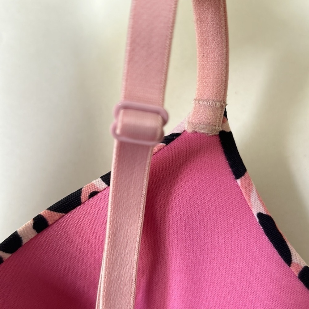 PINK Victoria’s Secret Wear Everywhere Push Up Bra, barbie pink leopard size 32D - Picture 5 of 12